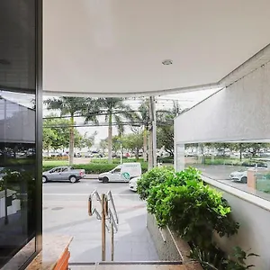  Apartamento Bhomy Centro Beira-mar Norte Com Linda Vista